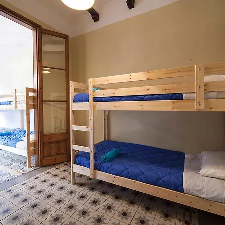 Bed In 2*