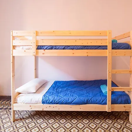 Bed In 2*
