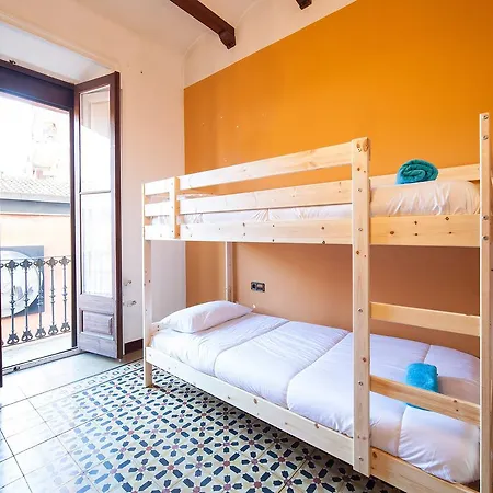 Bed In ז'ירונה