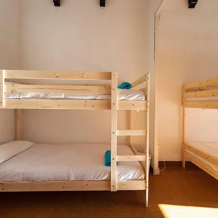 Alojamento de Acomodação e Pequeno-almoço Bed In Girona