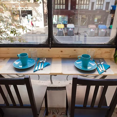 Bed In Bed and Breakfast Χιρόνα