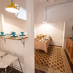 Bed & Breakfast Bed In Girona