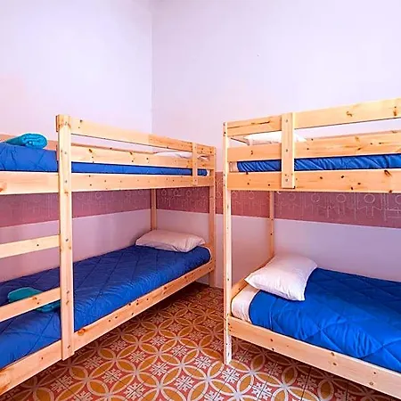 Bed In Bed & Breakfast Girona