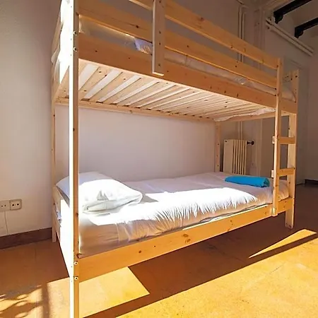 Bed In 2* Girona