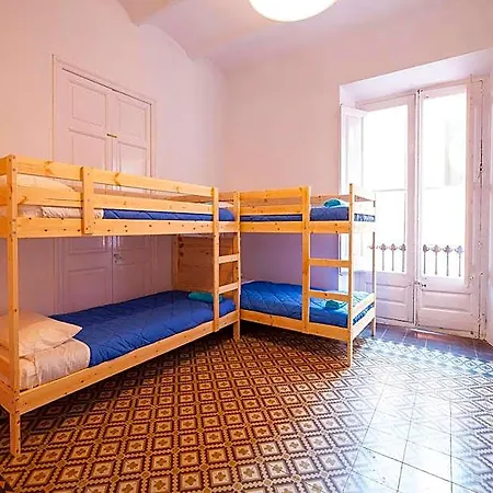Bed & Breakfast Bed In Girona