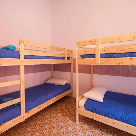 Bed In Allotjament i esmorzar 2*
