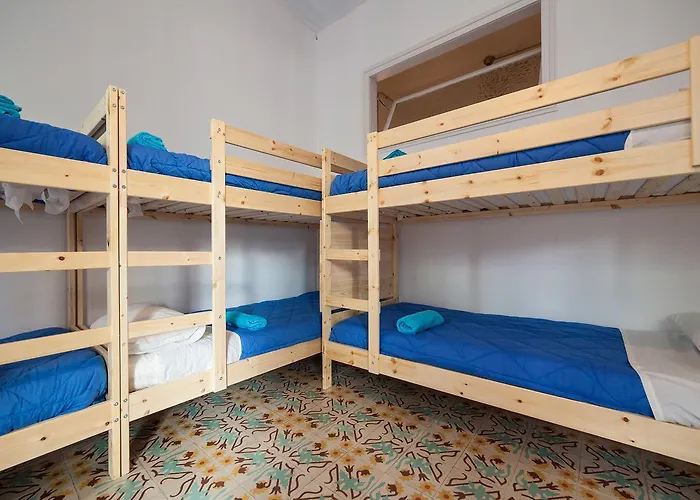 Bed In Oda ve Kahvaltı Girona