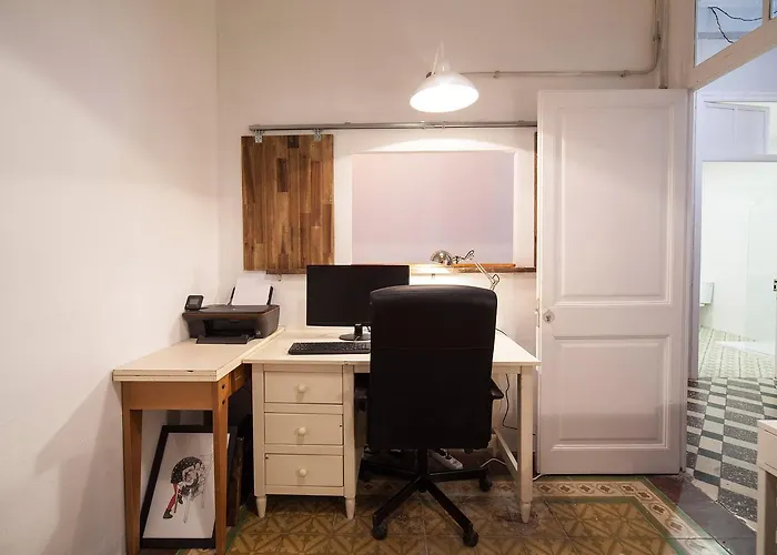 Bed In Oda ve Kahvaltı Girona