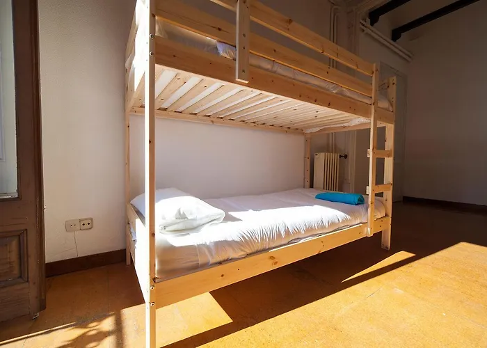 Oda ve Kahvaltı Bed In Girona