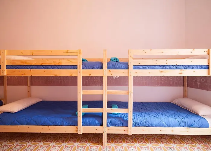 Oda ve Kahvaltı Bed In 2*