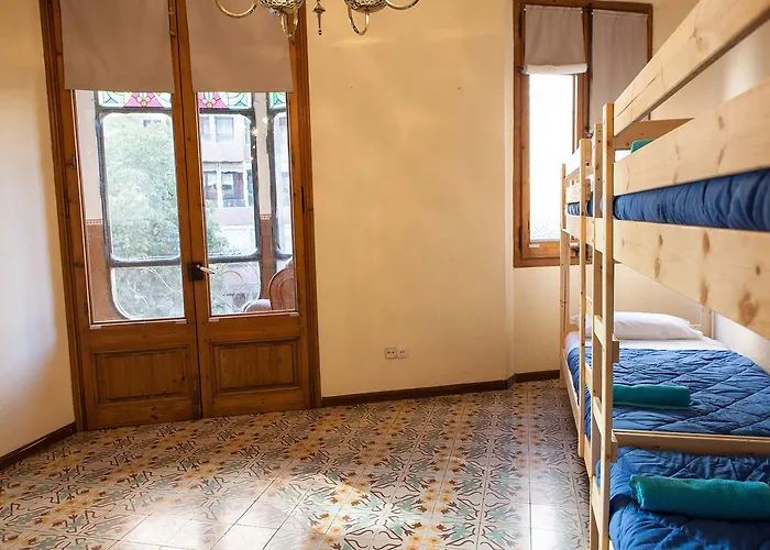 Bed In 2* خيرونا