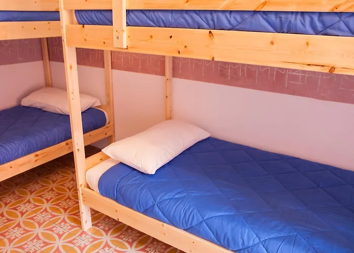فندق مبيت وإفطار Bed In 2*